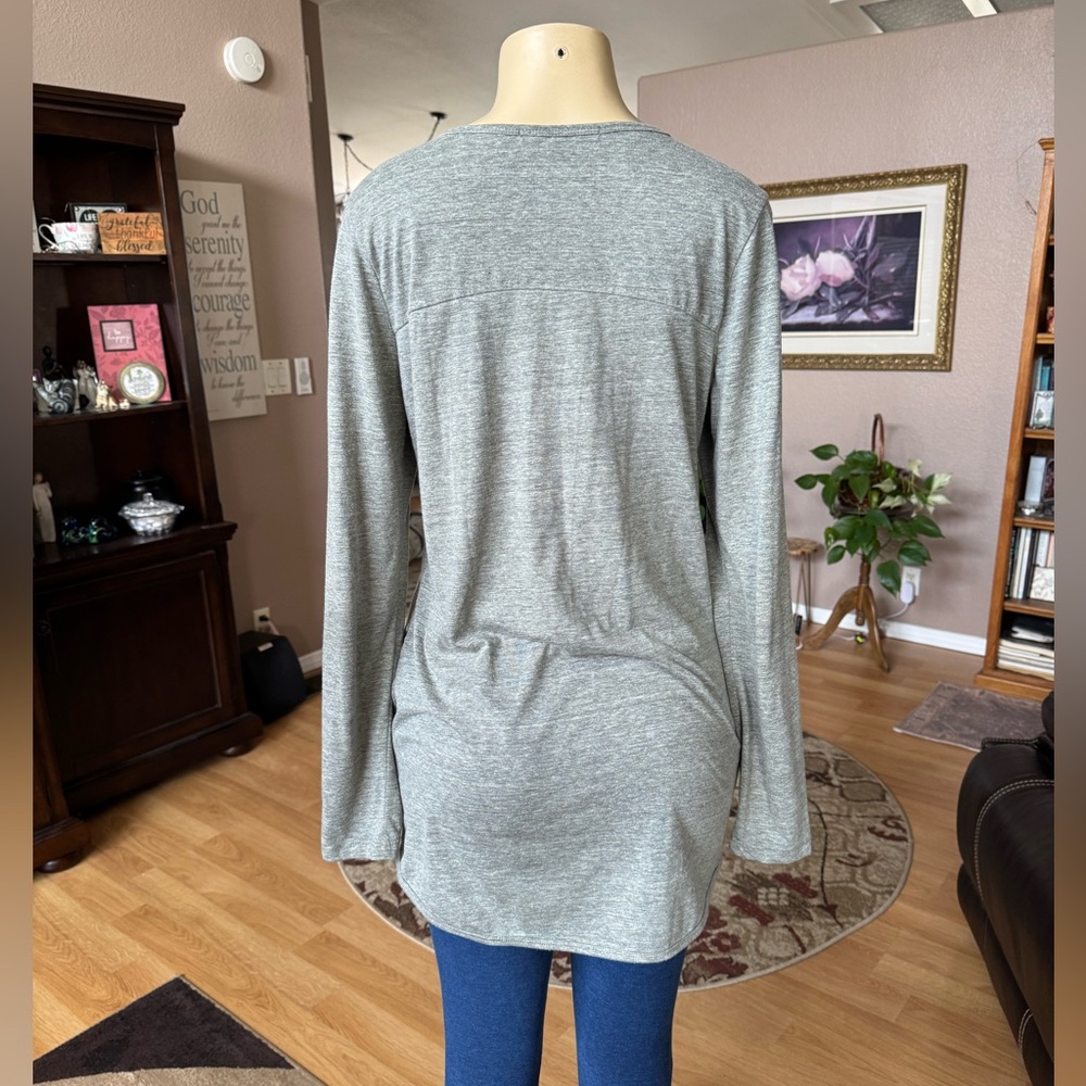 Color Thread gray long sleeve tunic w/pockets-size M - Picture 2 of 9